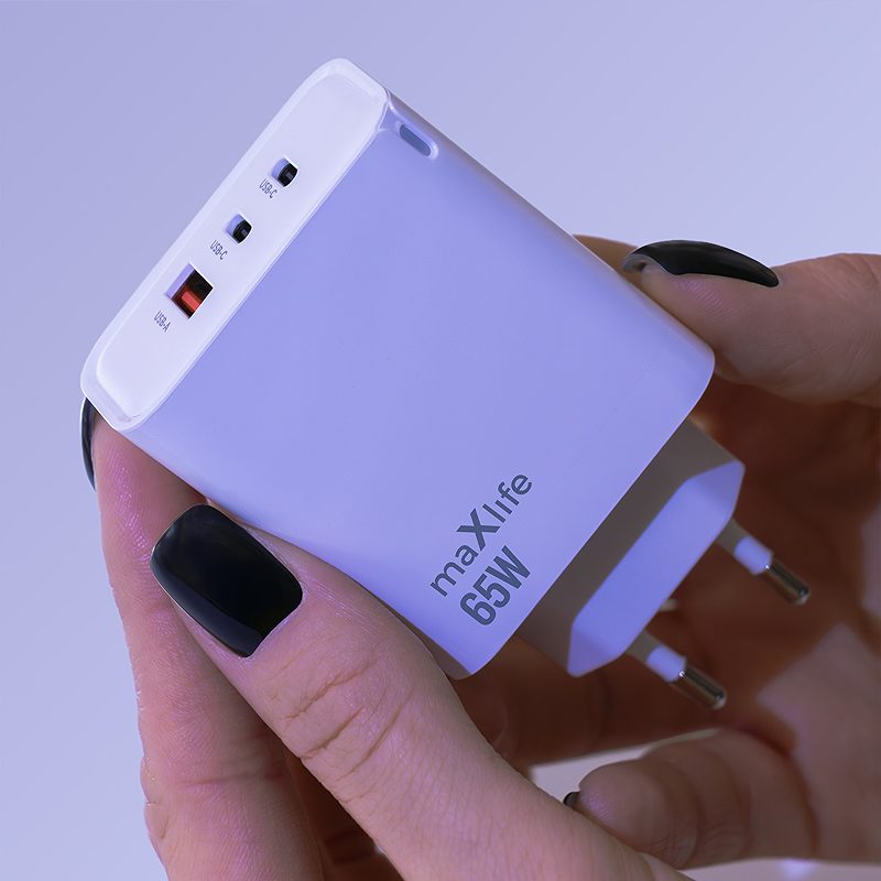 Maxlife MXTC-09-65ACC GaN PD QC charger 2x USB-C 1x USB 65W white - Billede 3
